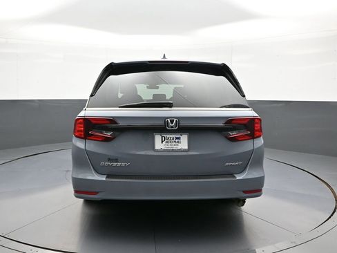 Used 2024 Honda Odyssey Sport image 7