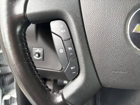 Used 2022 Chevrolet Express 2500 Extended w/ Driver Convenience Package image 19