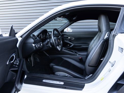 Certified 2019 Porsche 718 Cayman S image 22