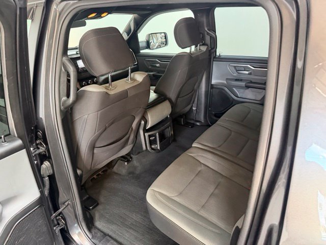Used 2022 RAM 1500 Big Horn AWD/4WD image 32