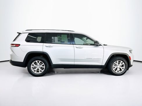 Used 2022 Jeep Grand Cherokee L Limited image 10