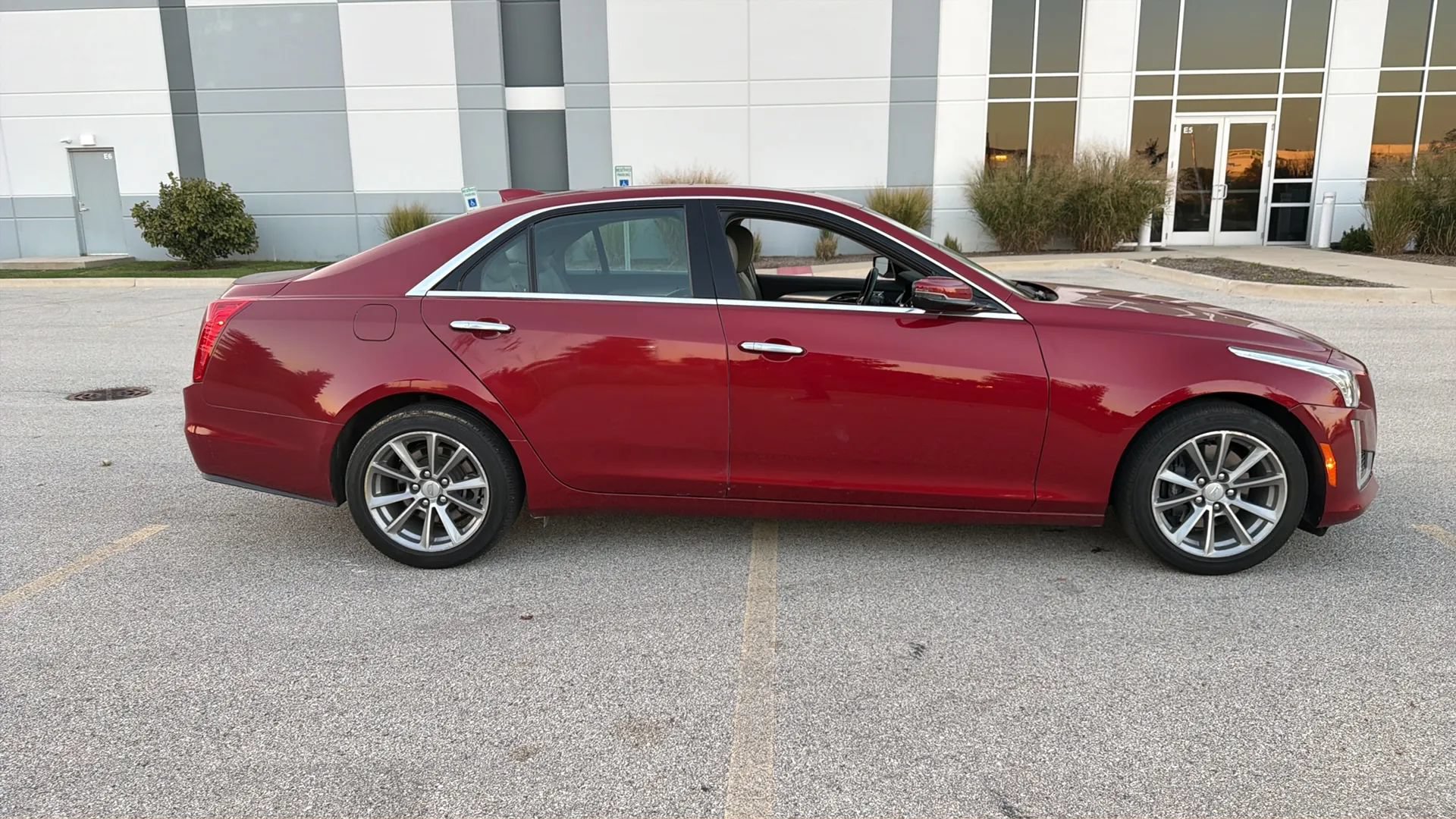 Used 2017 Cadillac CTS Luxury AWD/4WD image 4