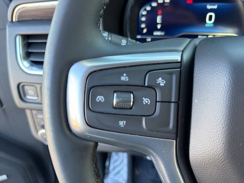 Used 2024 Chevrolet Suburban LT image 20