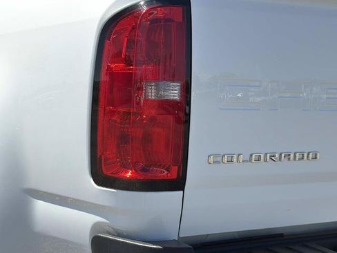 Used 2022 Chevrolet Colorado W/T w/ Custom Special Edition RWD image 8