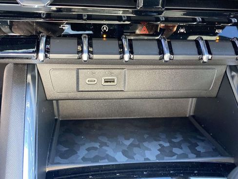 New 2026 GMC Canyon Elevation w/ Convenience Package image 21