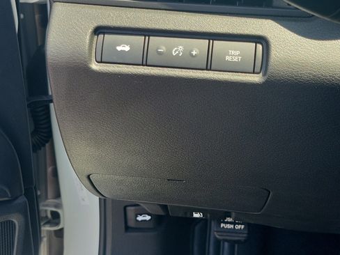 Used 2025 Nissan Altima 2.5 SV FWD image 29