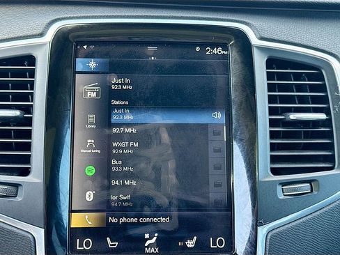 Used 2022 Volvo XC90 T6 Momentum w/ Climate Package image 36