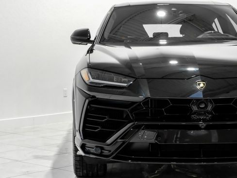 Used 2022 Lamborghini Urus image 46