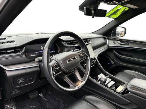 Used 2021 Jeep Grand Cherokee L Overland w/ Luxury Tech Group IV image 9