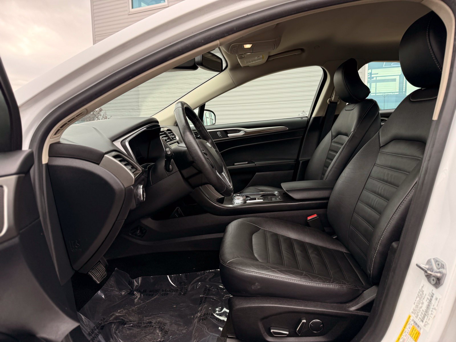 Used 2018 Ford Fusion SE w/ Equipment Group 602A FWD image 13