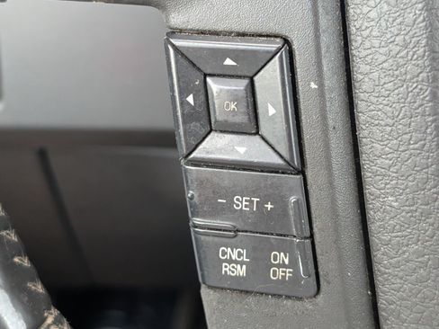 Used 2014 Ford F150 XLT w/ Equipment Group 302A Luxury AWD/4WD image 22