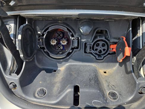 Used 2017 Nissan Leaf S w/ Charge Package image 35