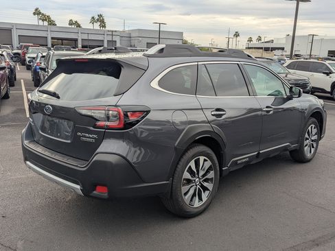 Used 2023 Subaru Outback Touring image 5