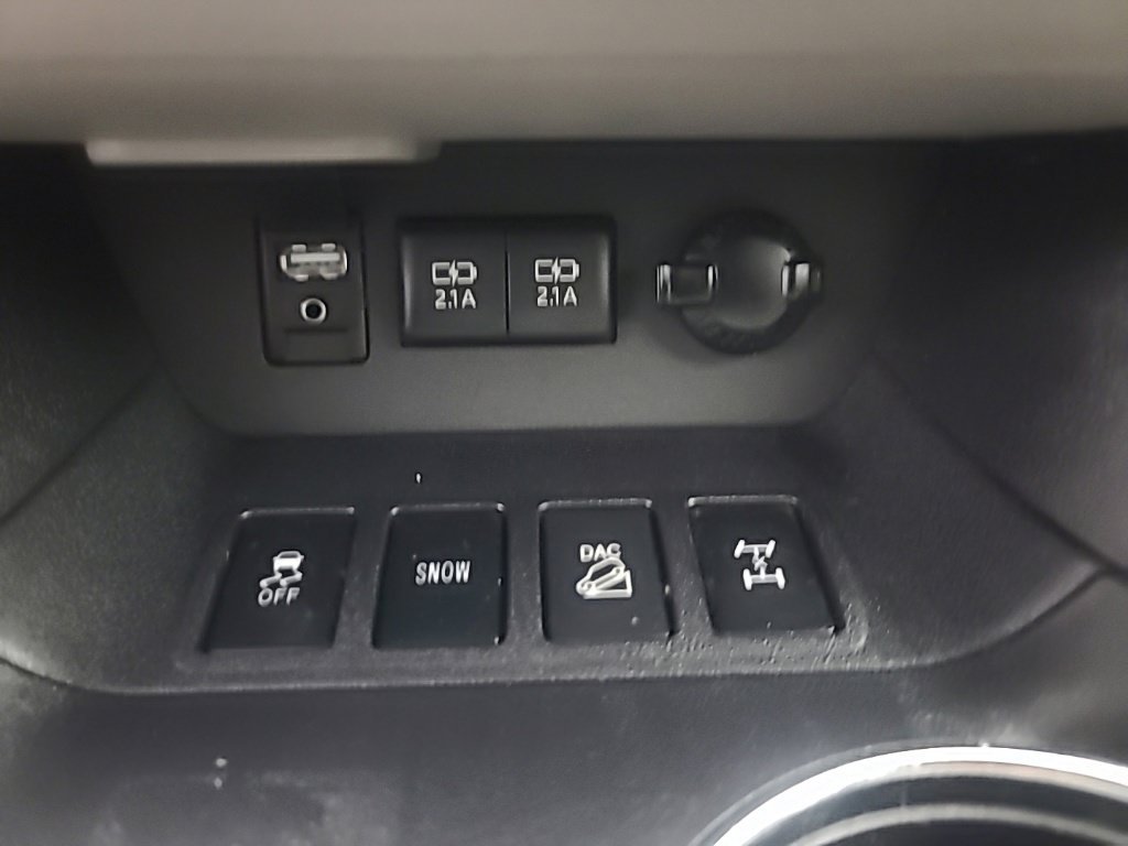 Used 2018 Toyota Highlander Limited Platinum AWD/4WD image 39