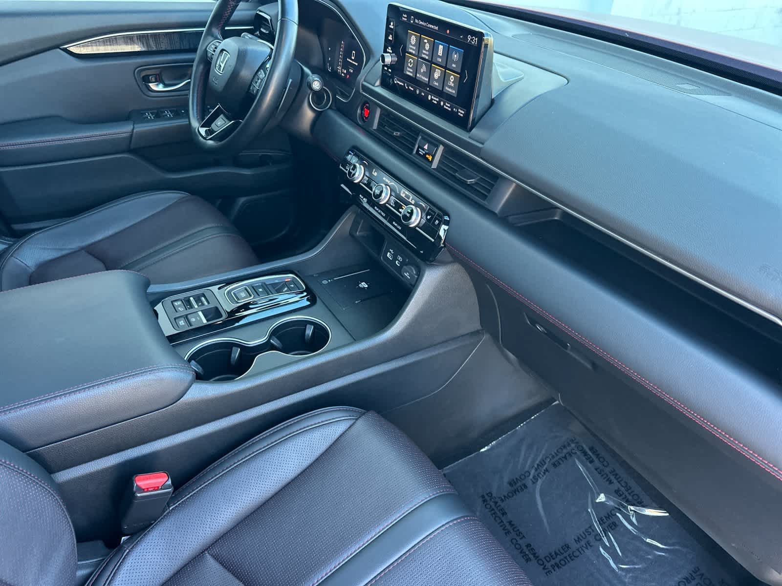 Used 2025 Honda Pilot Black Edition image 18