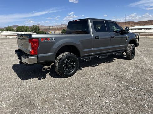 Used 2019 Ford F250 XLT w/ XLT Value Package AWD/4WD image 3