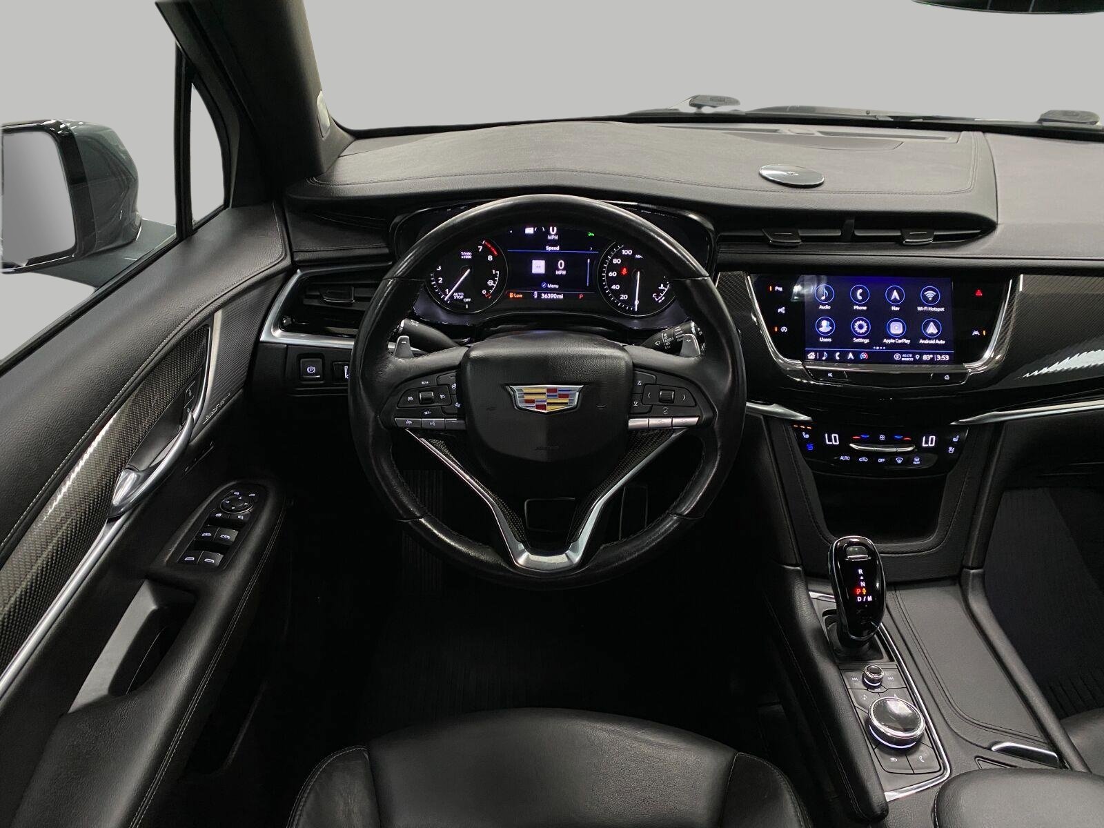 Used 2023 Cadillac XT6 Sport w/ Technology Package AWD/4WD image 15
