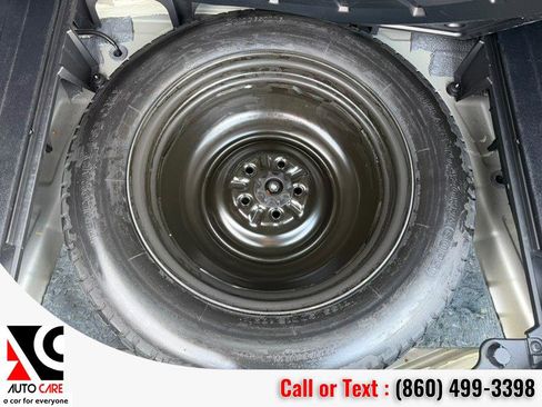 Used 2015 Toyota Venza XLE image 14