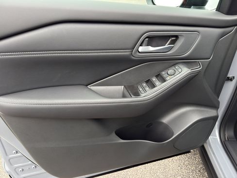 New 2026 Nissan Rogue SV w/ SV Premium Package image 13