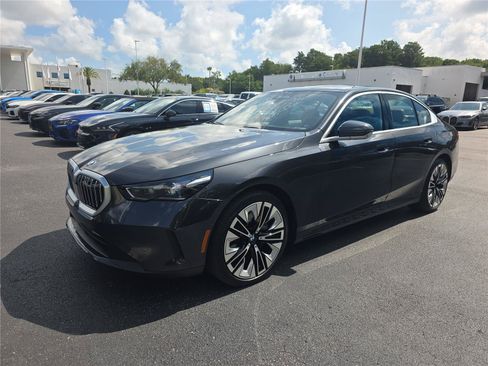 Used 2026 BMW 540i xDrive AWD/4WD image 6