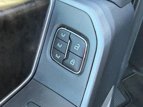 Used 2023 Ford F250 Lariat w/ Lariat Ultimate Package image 15