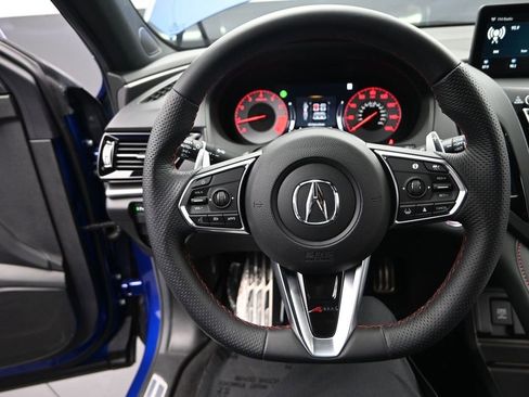 Used 2025 Acura RDX A-Spec image 11