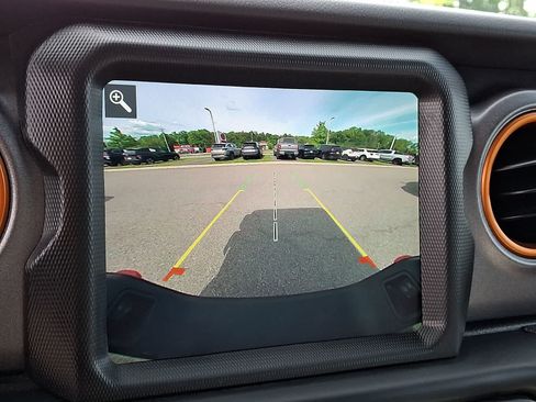 Used 2021 Jeep Gladiator Mojave AWD/4WD image 20