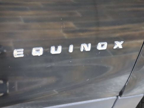 Used 2020 Chevrolet Equinox LT FWD image 9