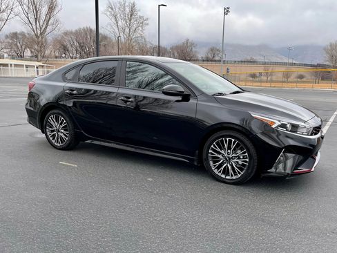 Used 2024 Kia Forte GT-Line image 2