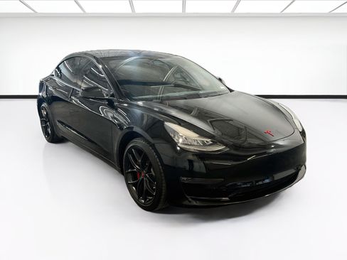 Used 2018 Tesla Model 3 RWD image 3