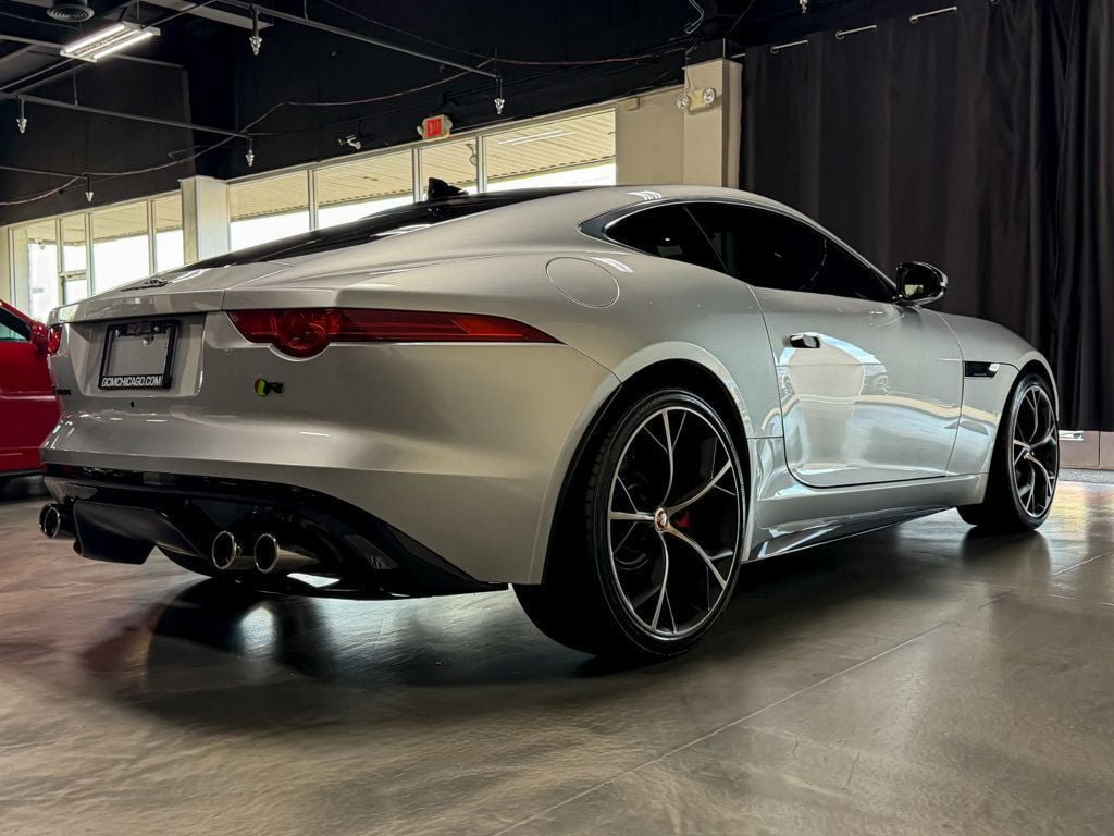 Used 2015 Jaguar F-TYPE R RWD image 6