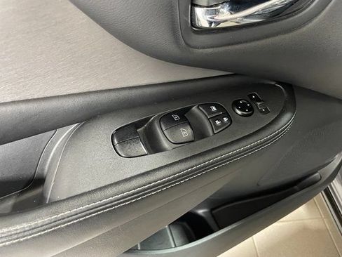 Used 2024 Nissan Murano SV AWD/4WD image 20