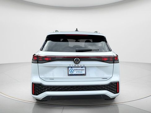 New 2026 Volkswagen Tiguan SEL R-Line AWD/4WD image 7