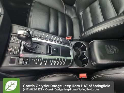 Used 2018 Porsche Macan GTS AWD/4WD image 30