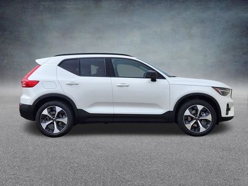 New 2026 Volvo XC40 B5 Plus w/ Protection Package Premier image 8