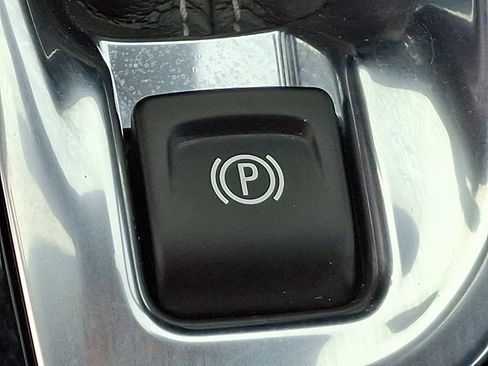 Used 2023 Buick Encore GX Preferred w/ Cold Weather Comfort Package image 25