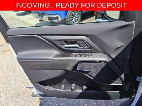 Used 2025 Chevrolet Silverado EV RST AWD/4WD image 5