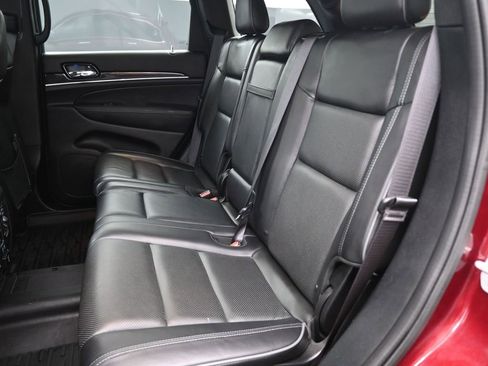 Used 2019 Jeep Grand Cherokee Overland image 29