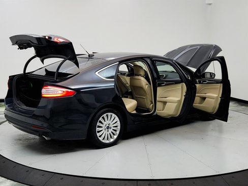 Used 2014 Ford Fusion Energi SE image 11