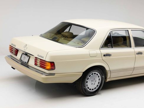 Used 1991 Mercedes-Benz 350 SD image 27