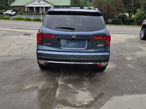 Used 2017 Honda Pilot Elite image 4