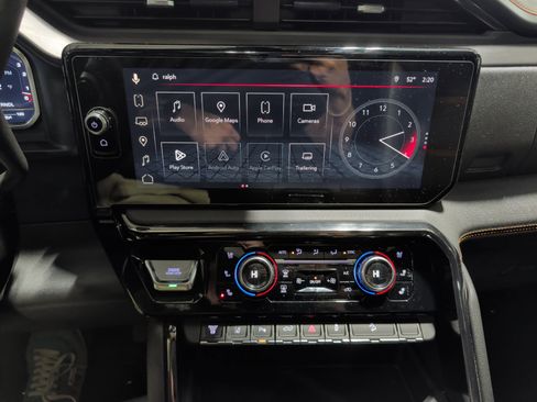 Used 2024 GMC Sierra 3500 AT4 w/ Technology Package image 11