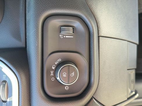 Used 2026 RAM 2500 Big Horn AWD/4WD image 12