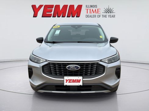 Used 2023 Ford Escape Active FWD image 3