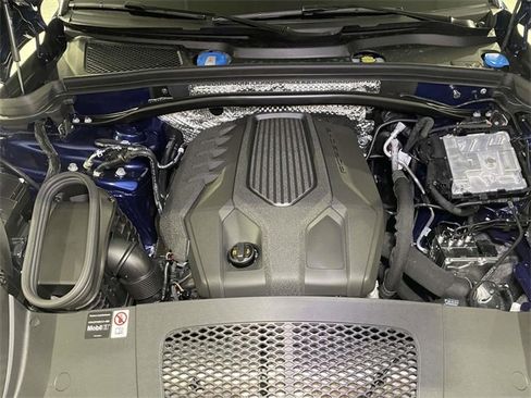 New 2026 Porsche Macan Turbo image 24