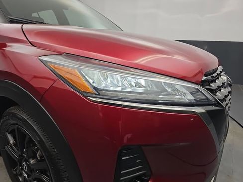 Used 2024 Nissan Kicks SR w/ SR Premium Package image 13