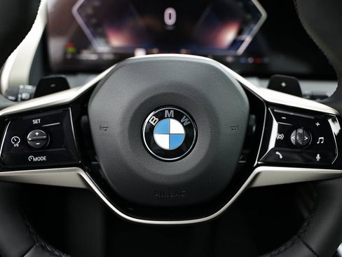 Used 2025 BMW X3 xDrive30i w/ Premium Package image 33