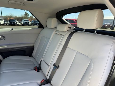 Used 2024 Hyundai Ioniq 5 Limited image 32