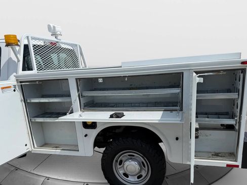 Used 2019 Ford F350 XL w/ Power Equipment Group image 14