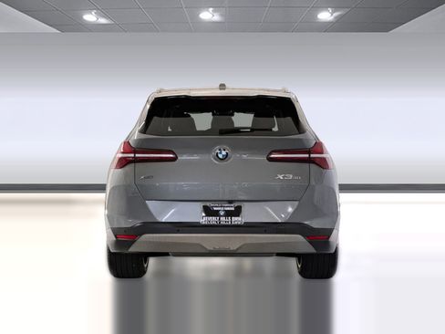 Used 2025 BMW X3 xDrive30i w/ Convenience Package image 10